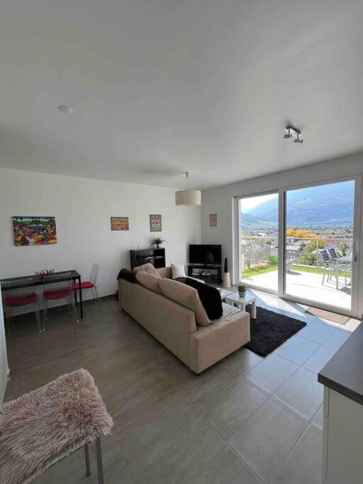 Vitis-Au Coeur Du Vignoble Valaisan Apartment Saint-Léonard Екстериор снимка